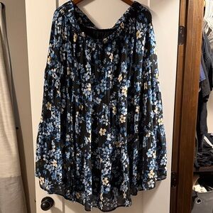 Floral Women's skirt in Black and Blue